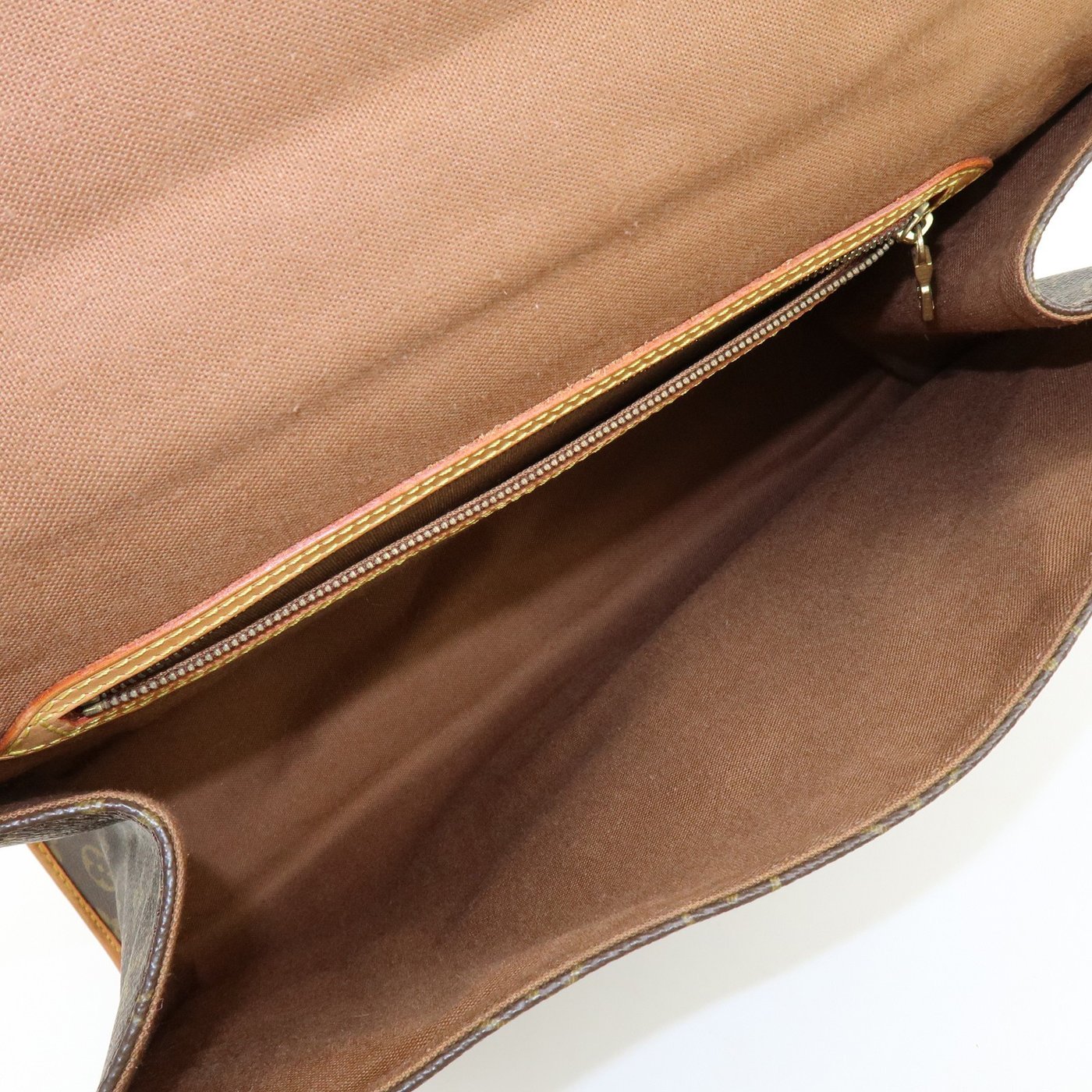 Louis Vuitton Beverly Monogram Canvas GM