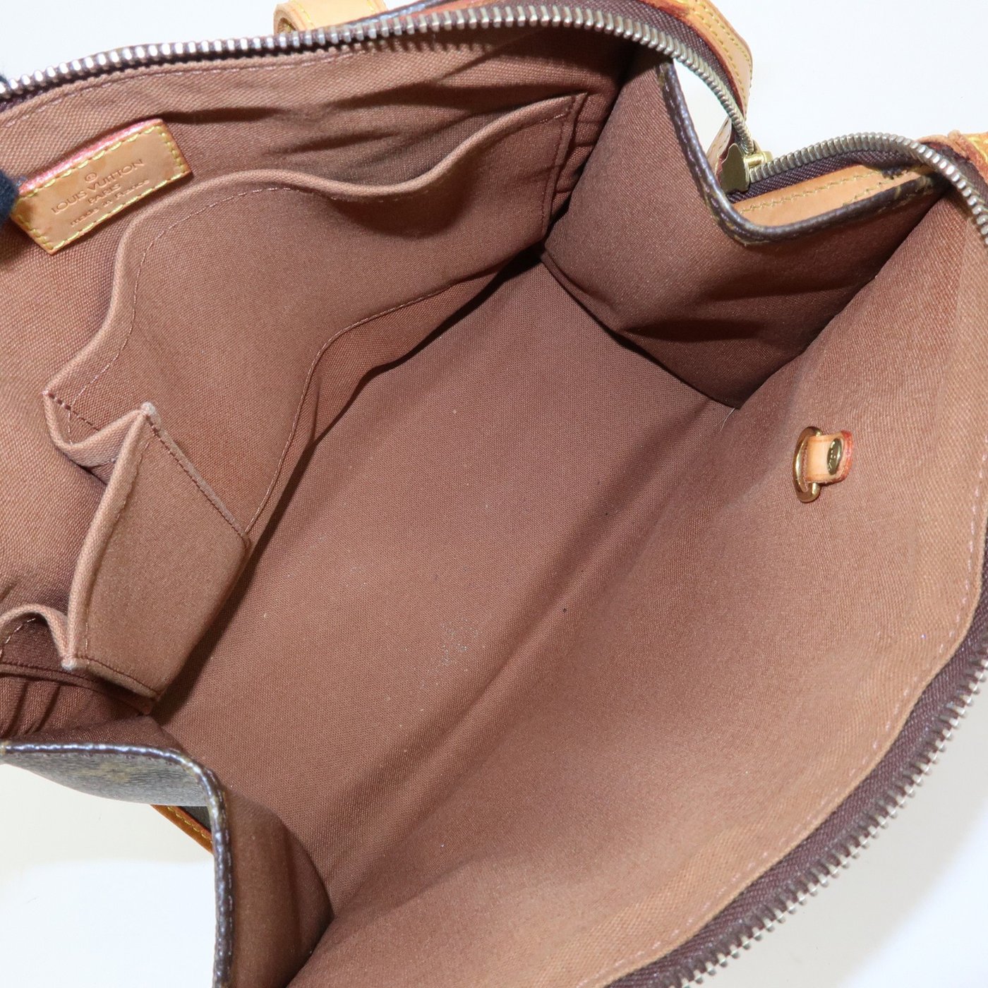 Louis Vuitton Popincourt Monogram Canvas Haut