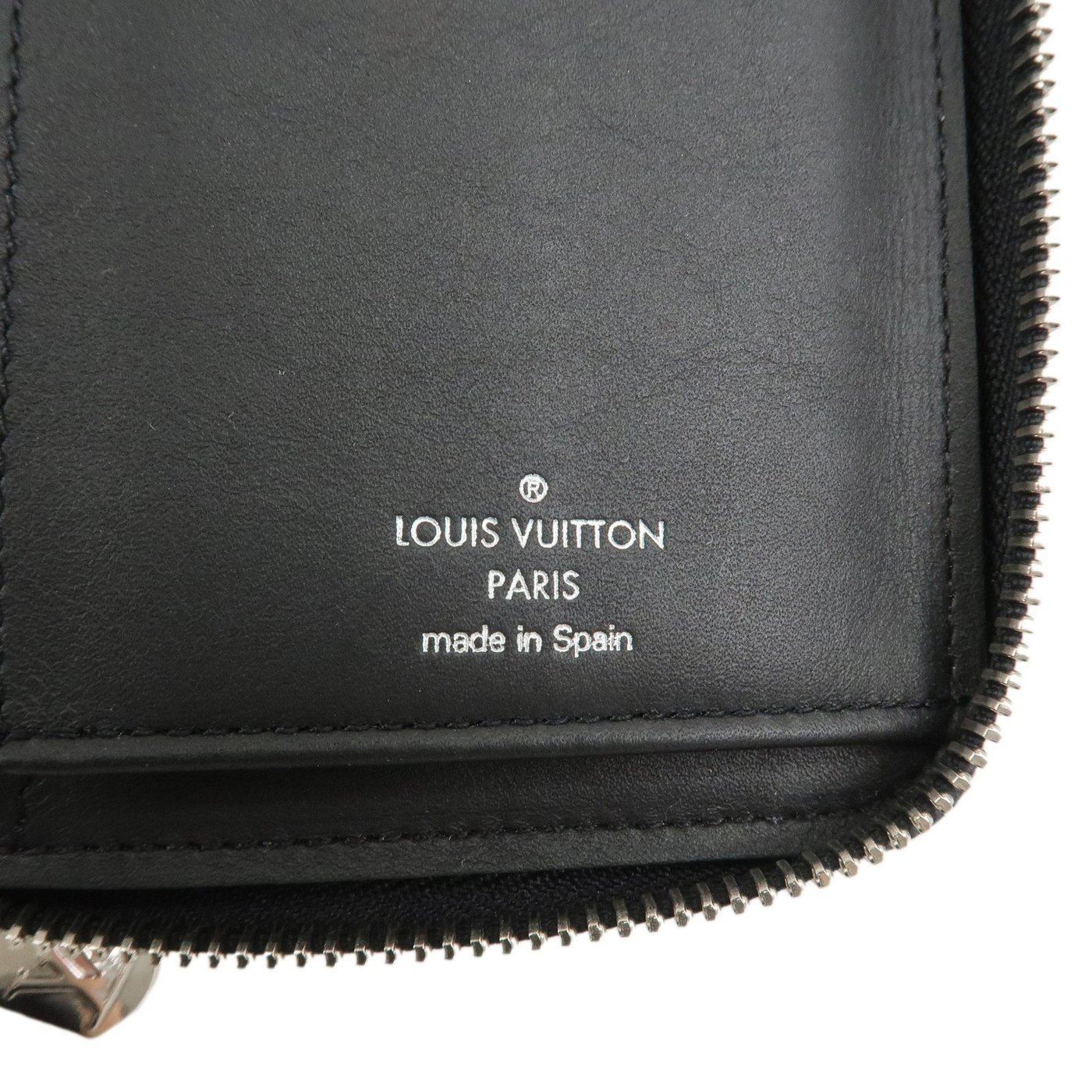 Louis Vuitton Zippy wallet vertical Leather