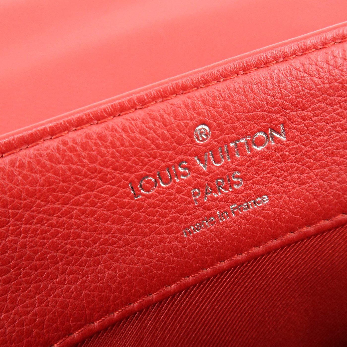 Louis Vuitton Lockme II Leather BB