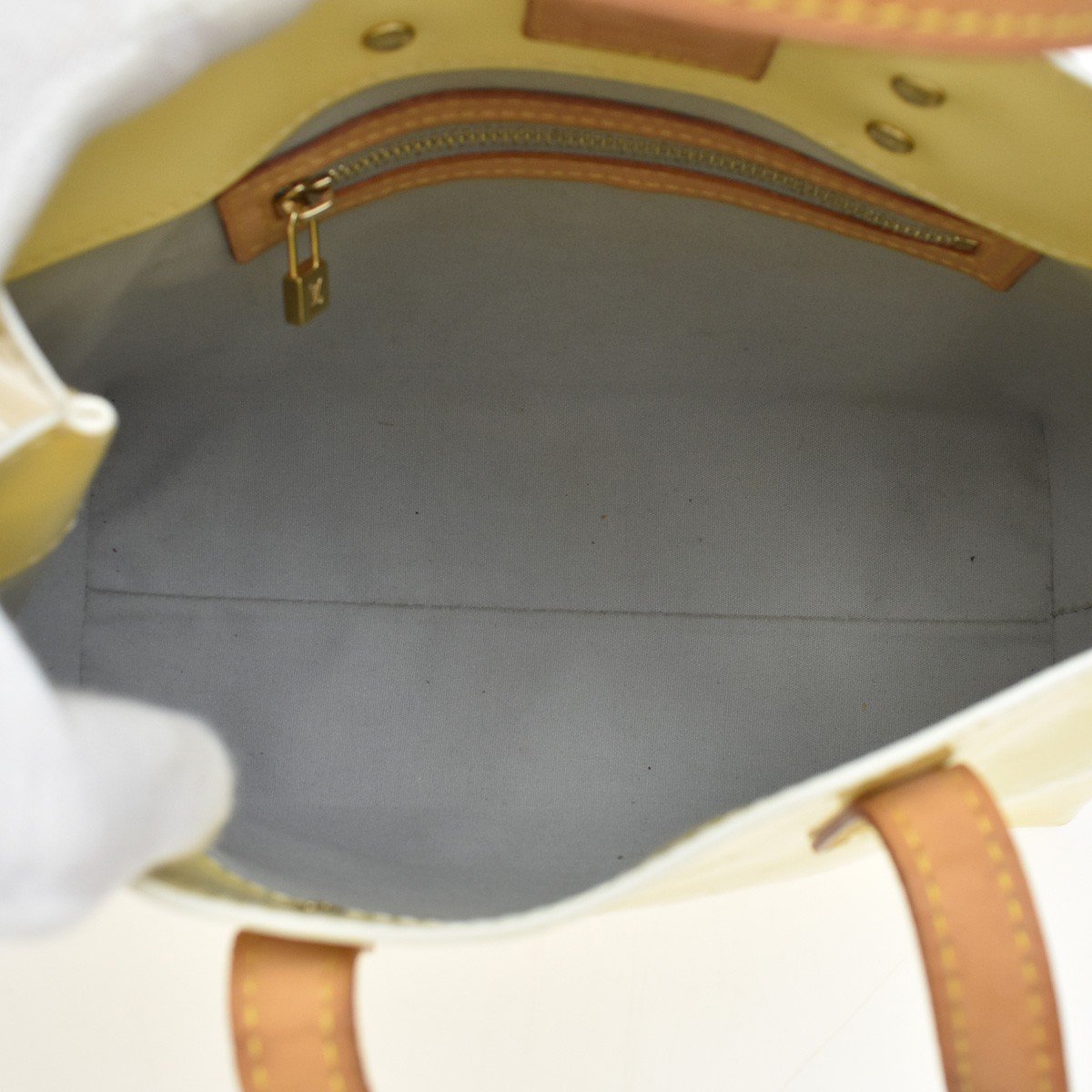 Louis Vuitton Reade Monogram Vernis PM