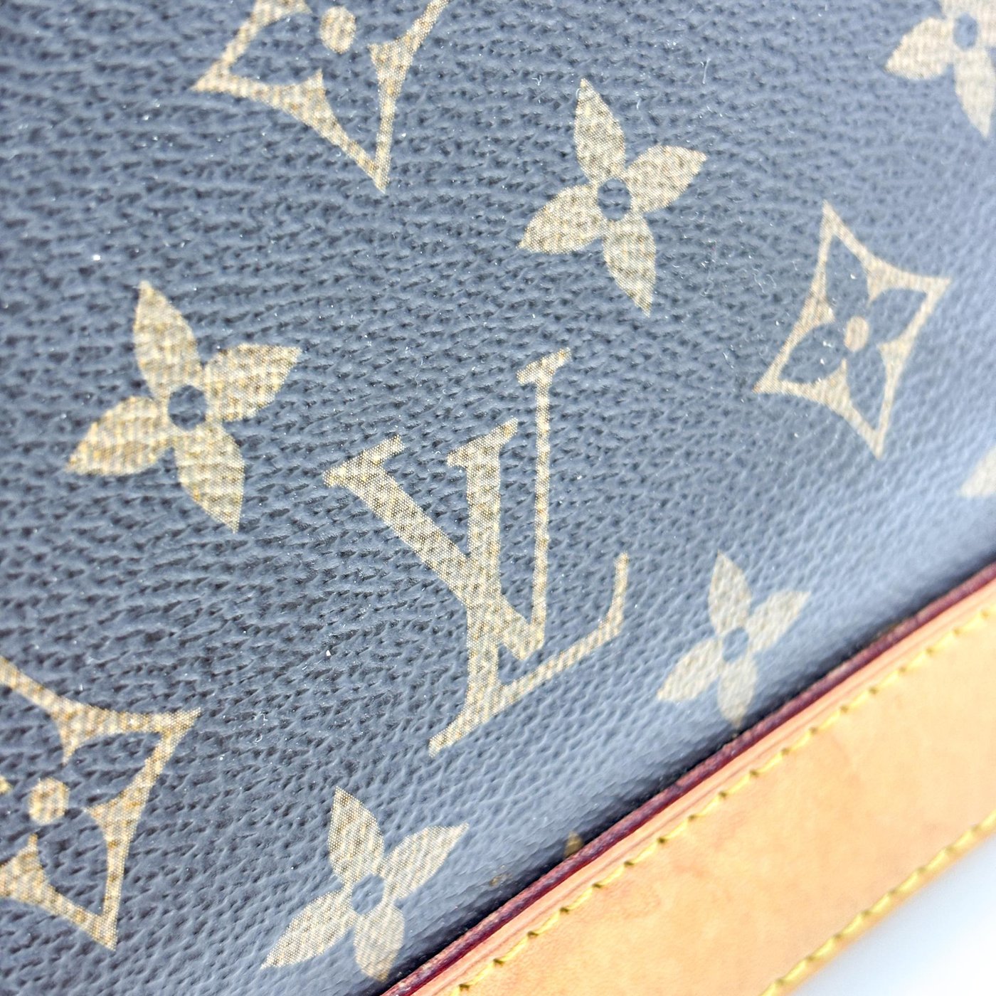 Louis Vuitton Alma Monogram Canvas BB