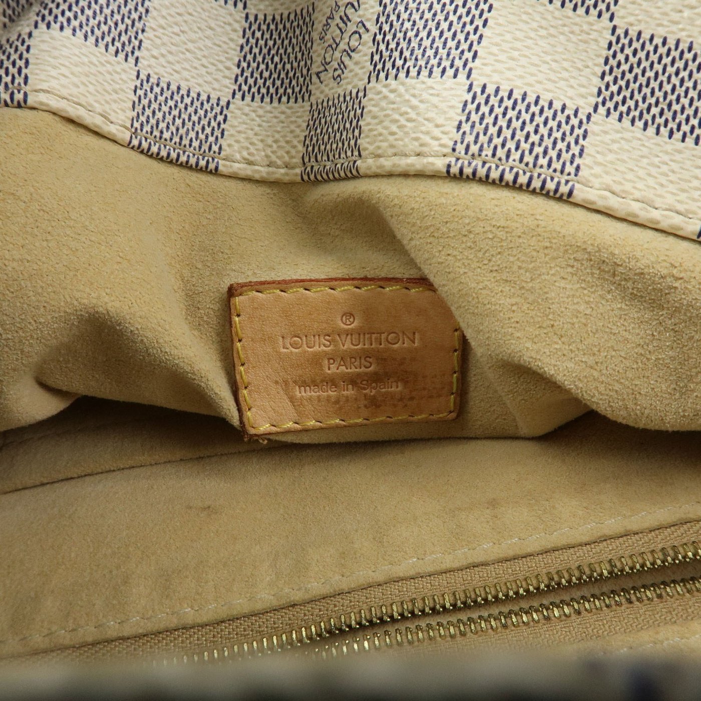 Louis Vuitton Artsy Damier MM