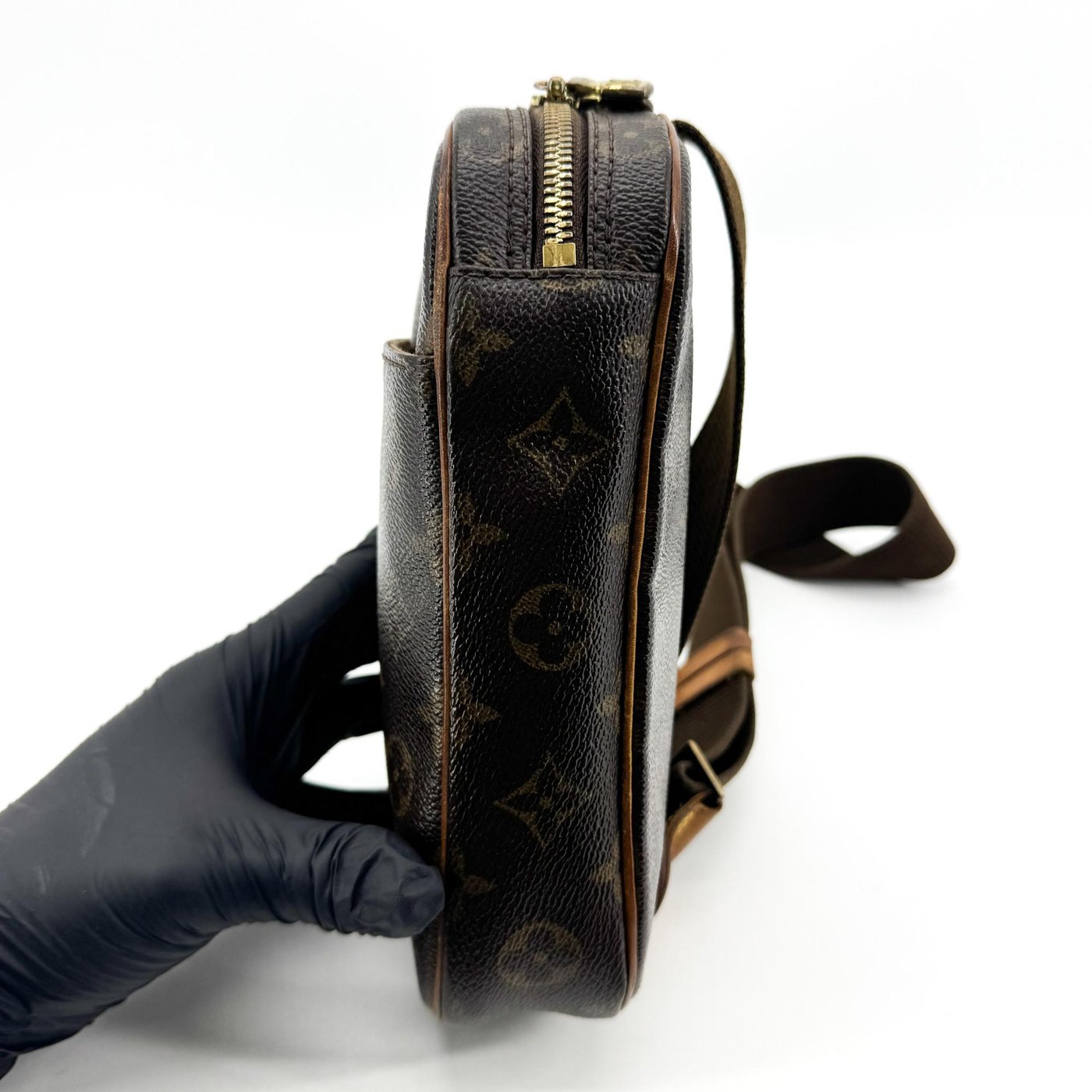 Louis Vuitton Pochette Gange Monogram Canvas