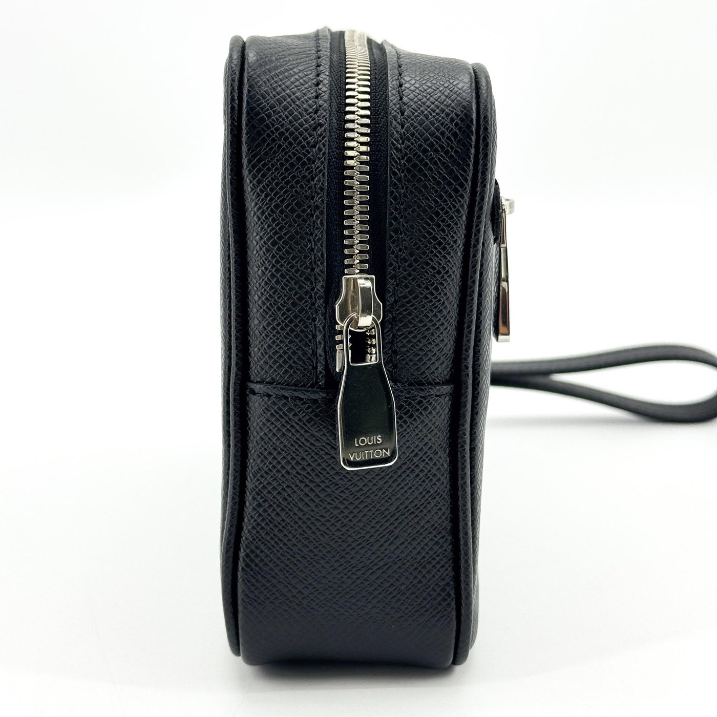 Louis Vuitton Kasai Clutch Taiga Leather