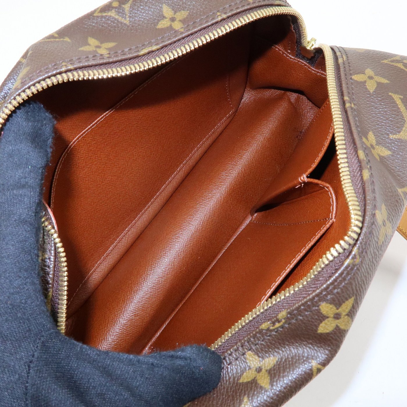Louis Vuitton Cite Monogram Canvas MM