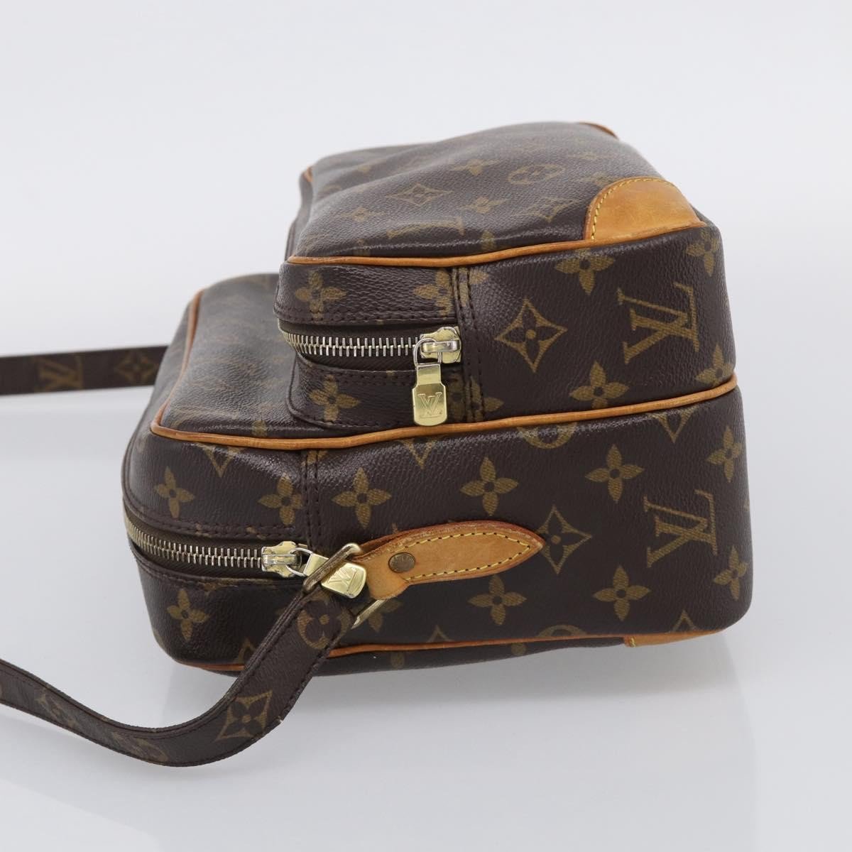Louis Vuitton Nil Shoulder Bag Monogram Canvas