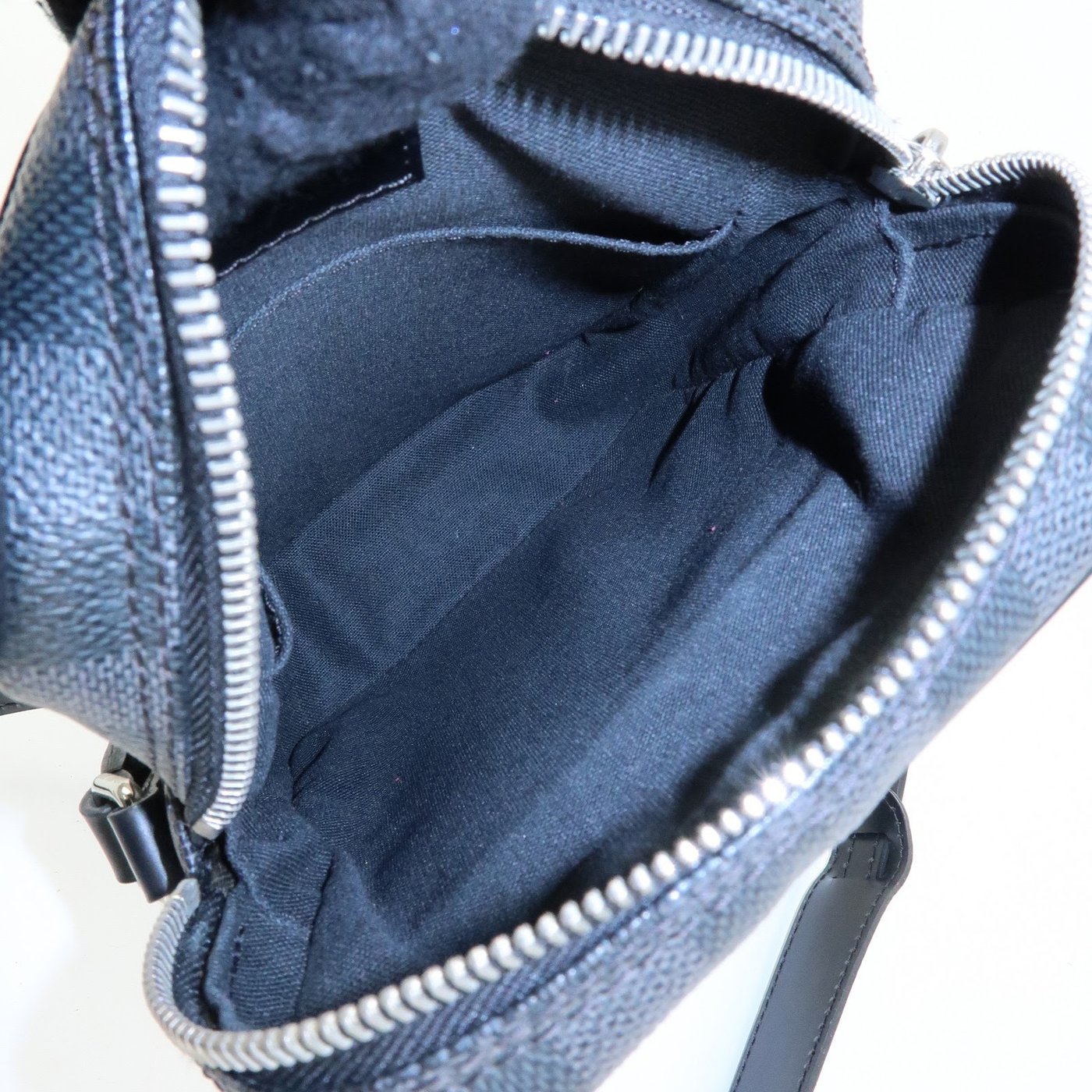 Louis Vuitton Rem Damier Graphite