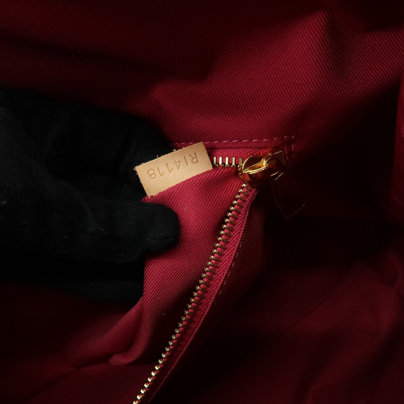 Louis Vuitton Graceful Monogram Canvas MM