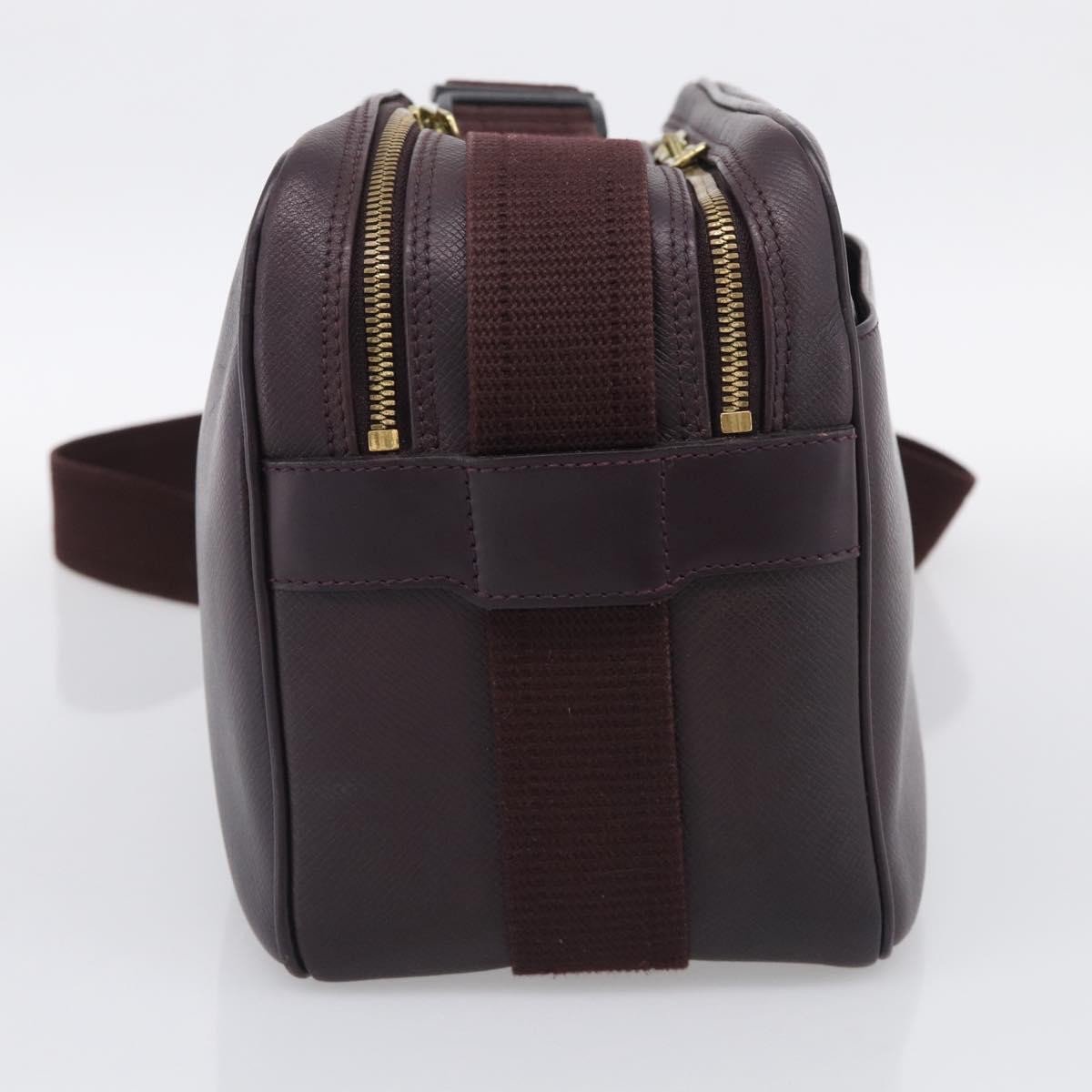 Louis Vuitton Reporter Taiga Leather PM