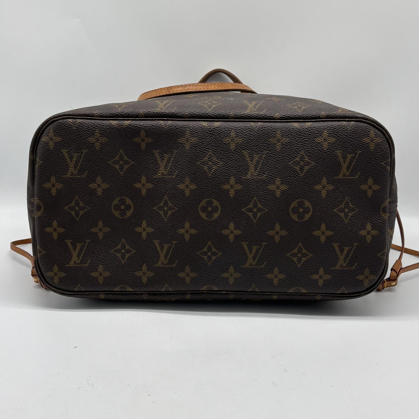 Louis Vuitton Neverfull Monogram Canvas MM