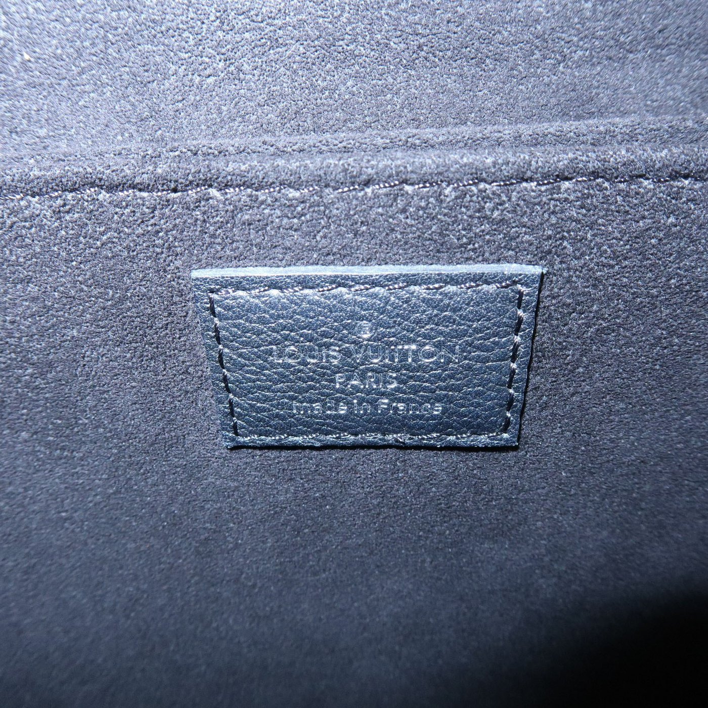 Louis Vuitton Lockme Ever Leather MM