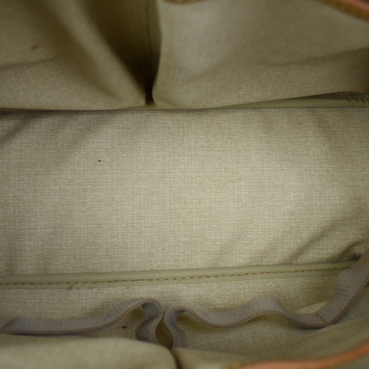 Louis Vuitton Deauville Monogram Canvas Standard