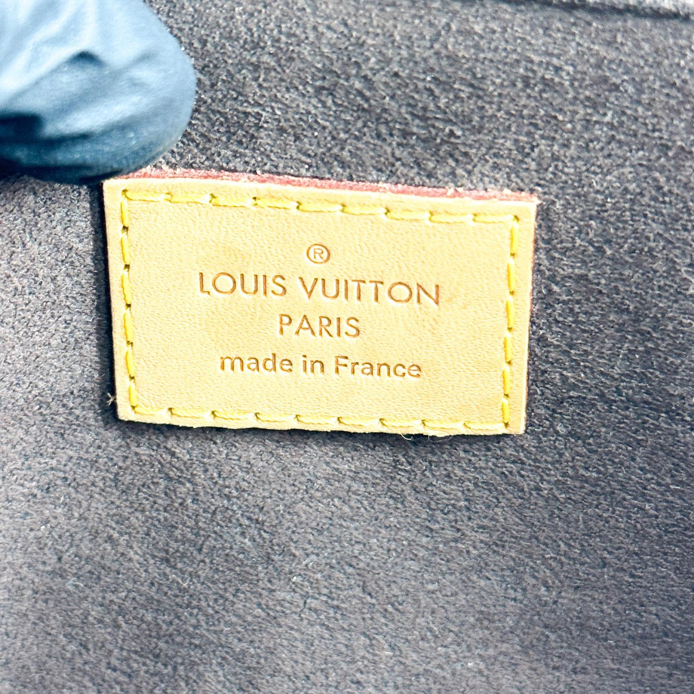 Louis Vuitton Pochette Metis Monogram Canvas MM