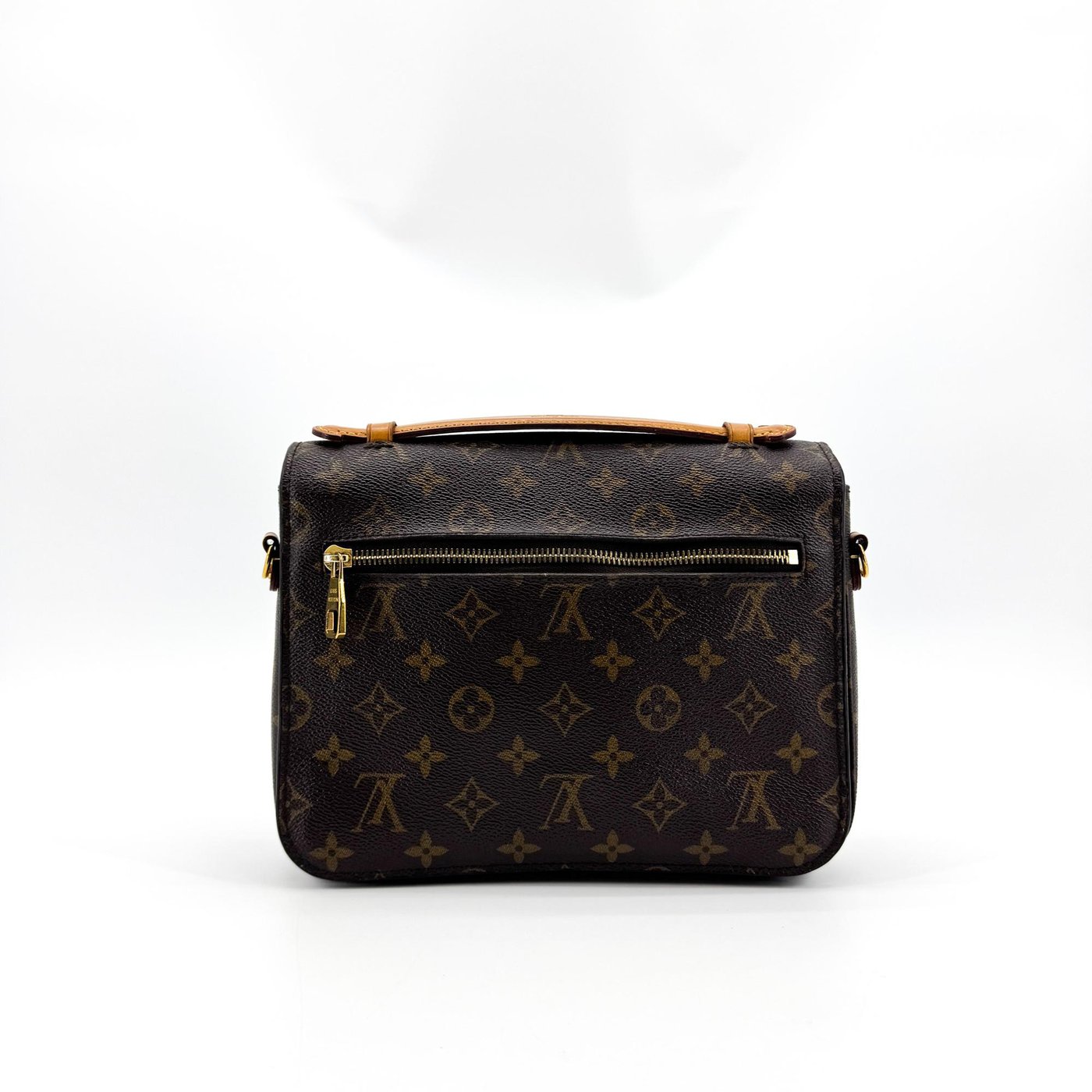 Louis Vuitton Pochette Metis Monogram Canvas MM
