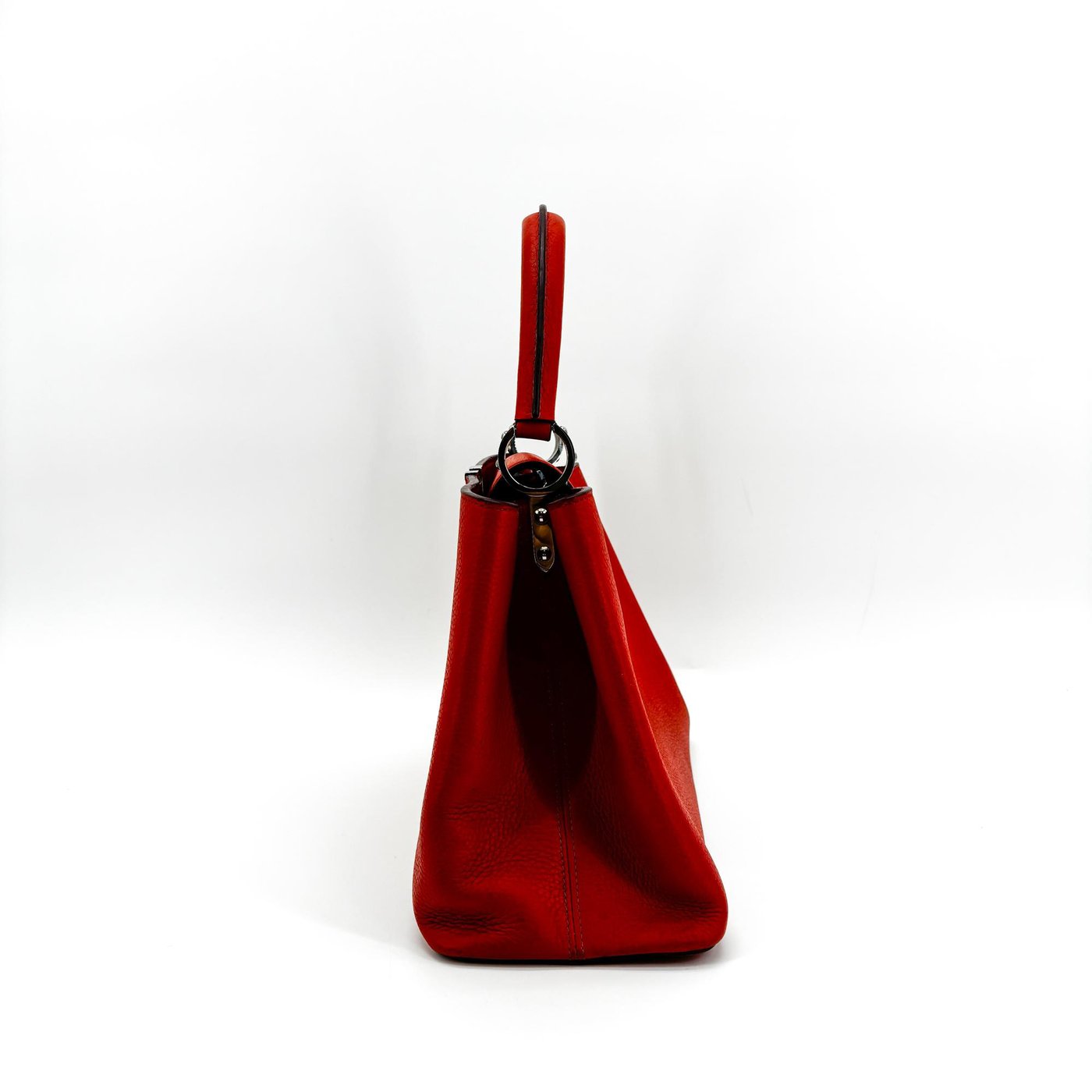 Louis Vuitton Capucines Leather MM