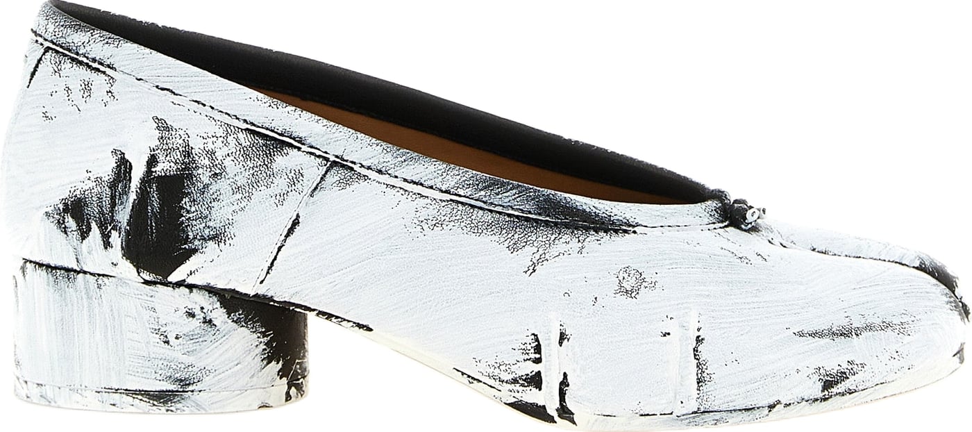 Black Split-Toe Textured Leather Flats
