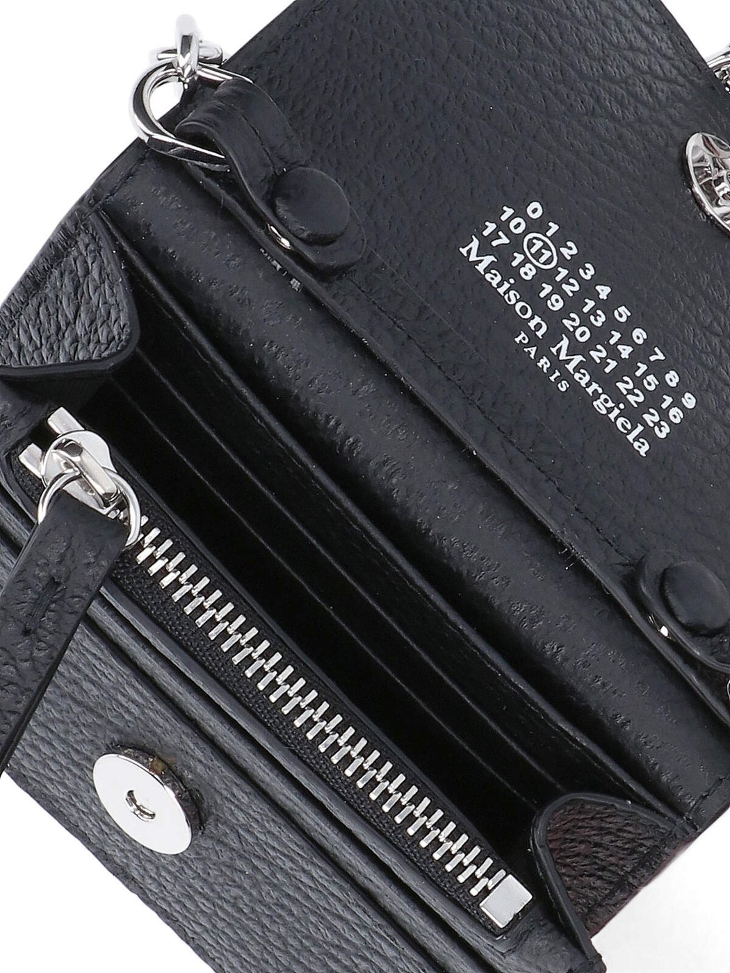 Textured Hammered Leather Wallet with Distinctive Stitching