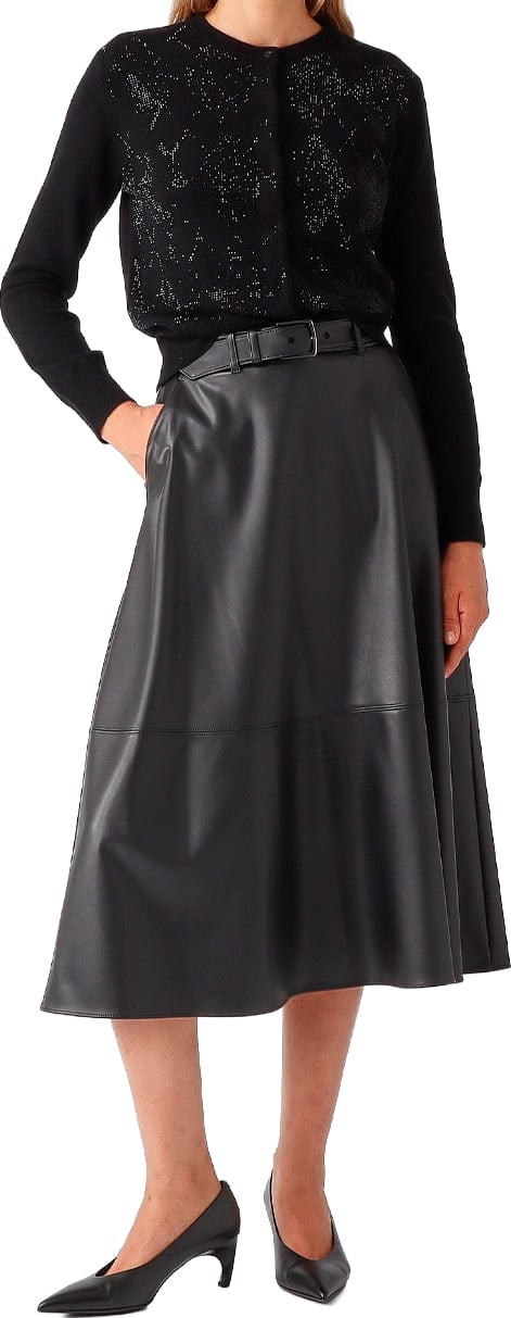 Mstgiovane Black