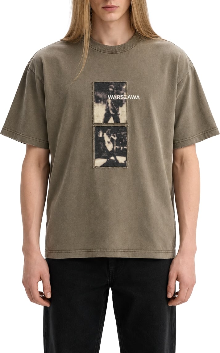 WARSZAWA PATCHED T-SHIRT CINDER BLACK