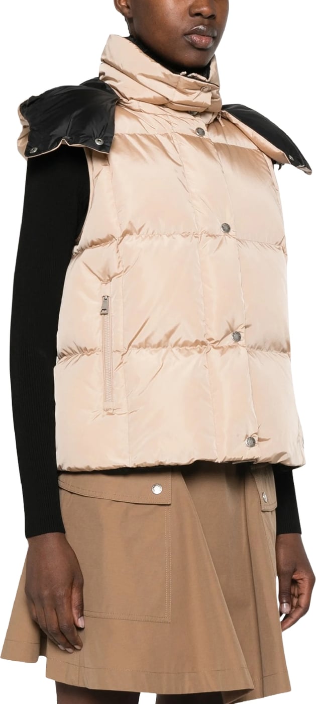 Moncler Macareux down vest Beige