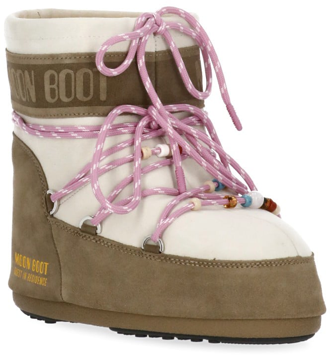 Boots Brown