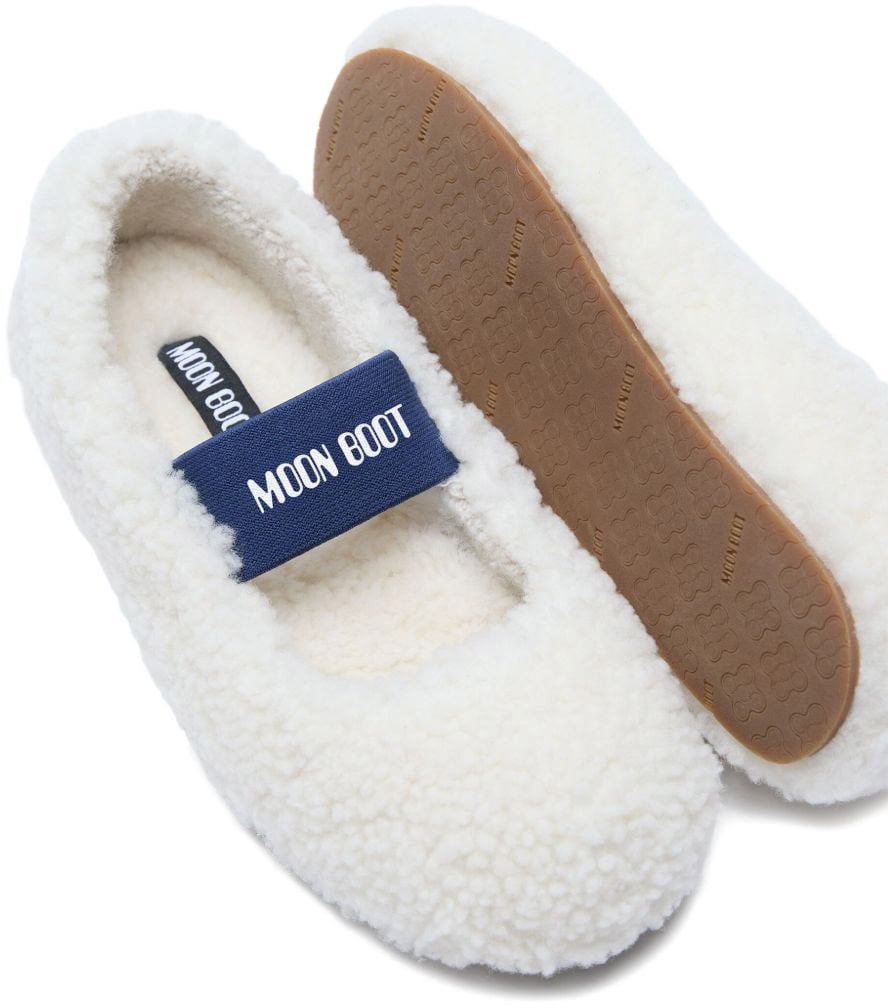 Flat Shoes Ice