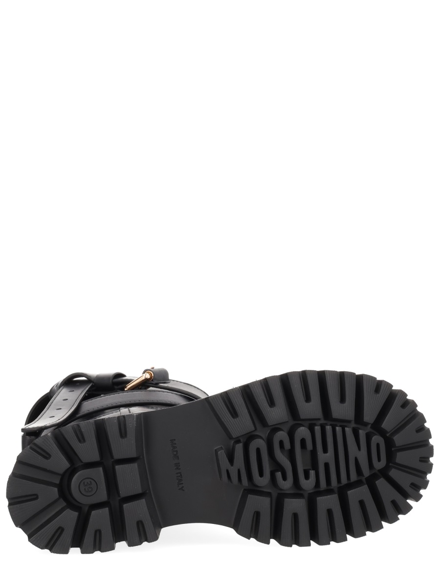 Polished Tie-Me Leather Lug Sole Boots