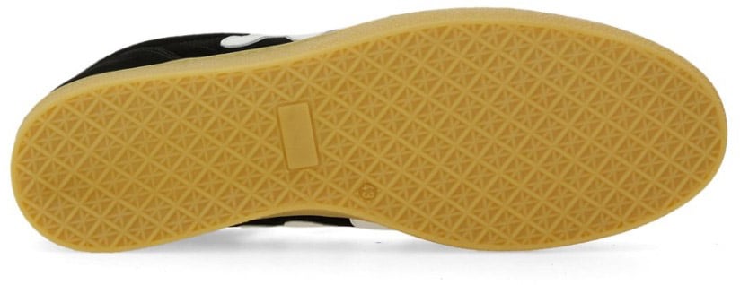 "Retro" Sneaker