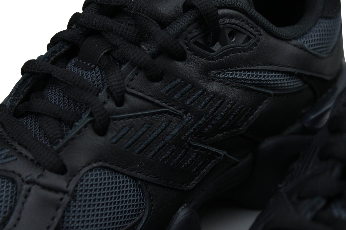 New Balance 9060 'Zwart Leer'
