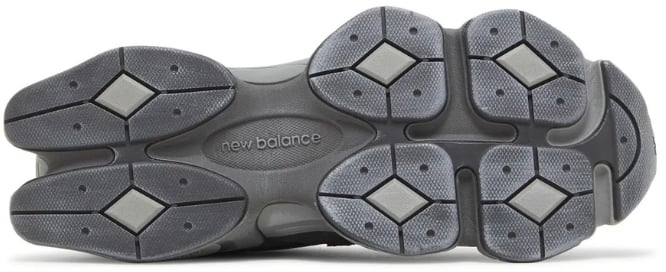 New Balance 9060 Magnet