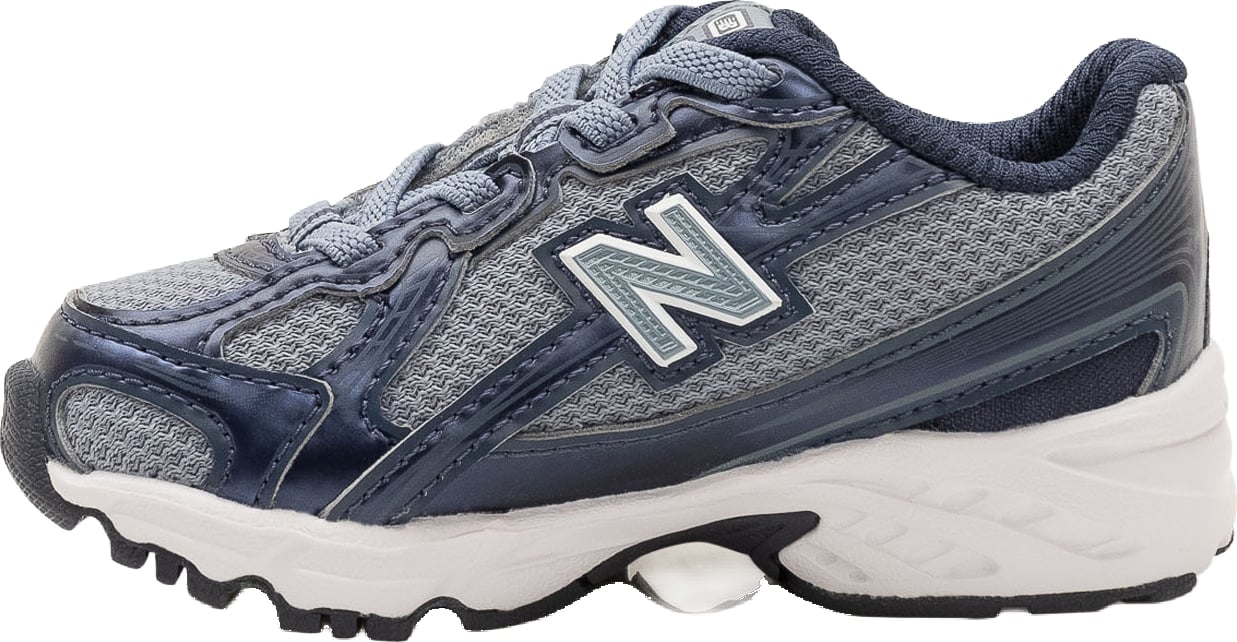Sneakers 740
