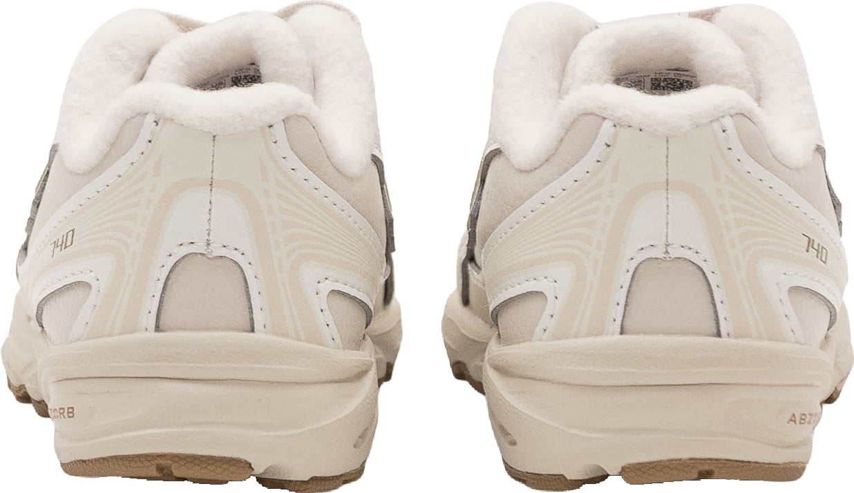 Sneakers 740