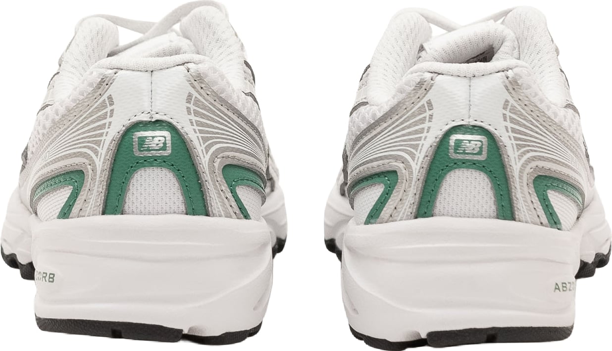 Sneakers 740
