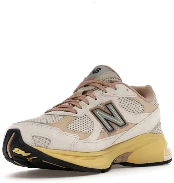 New Balance 2010 Rose Beige