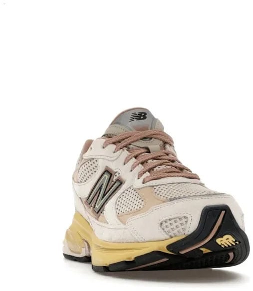New Balance 2010 Rose Beige