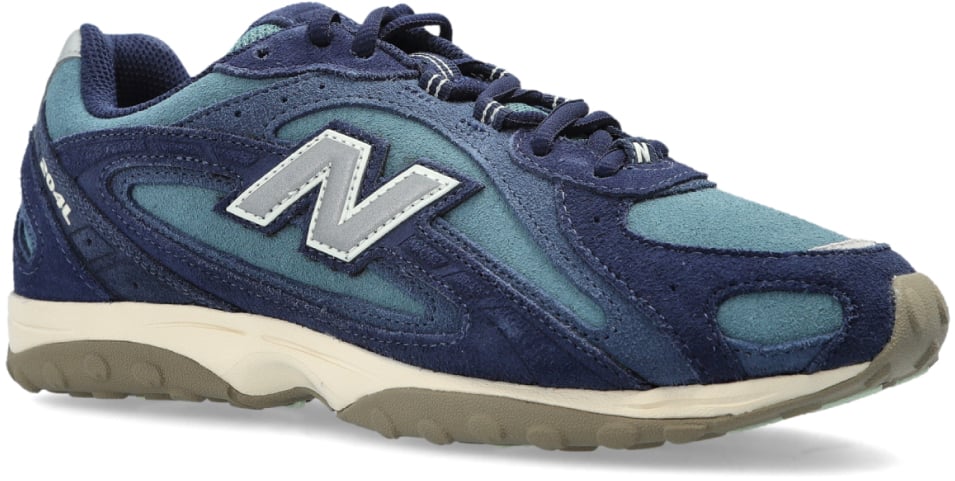 204l Navy Salt Sneakers