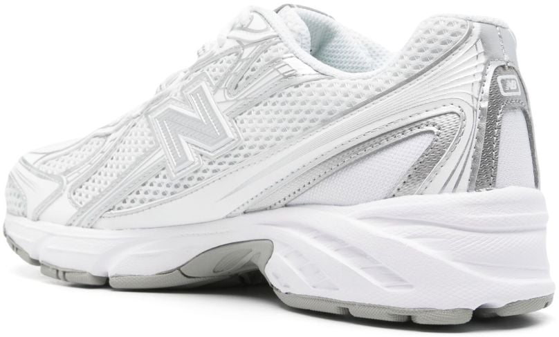 Sneakers White