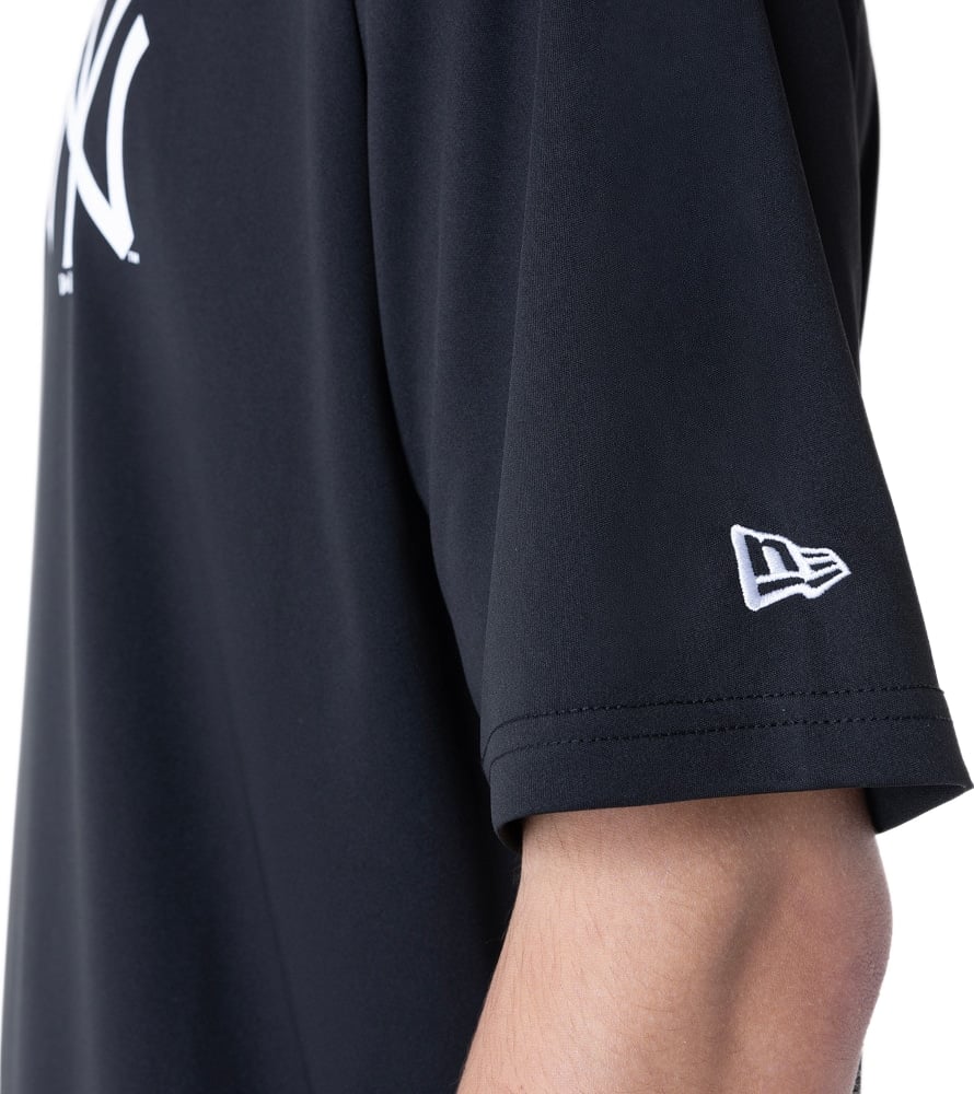 T-Shirts And Polos Black