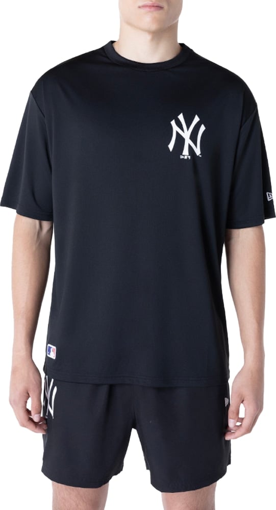 T-Shirts And Polos Black
