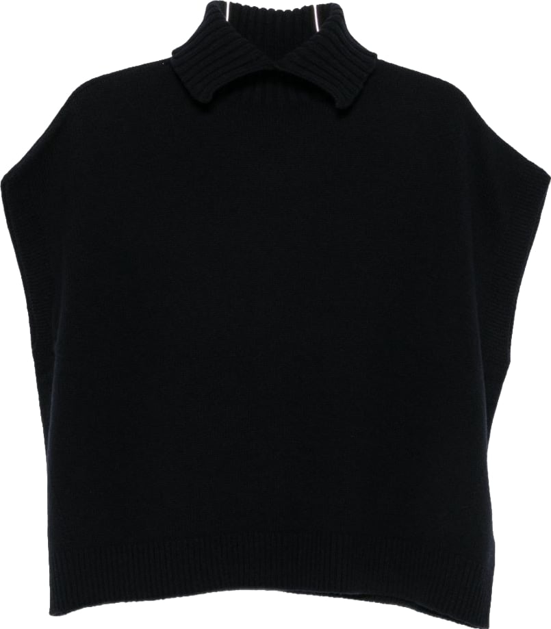 NICHOLSON & NICHOLSON Sweater