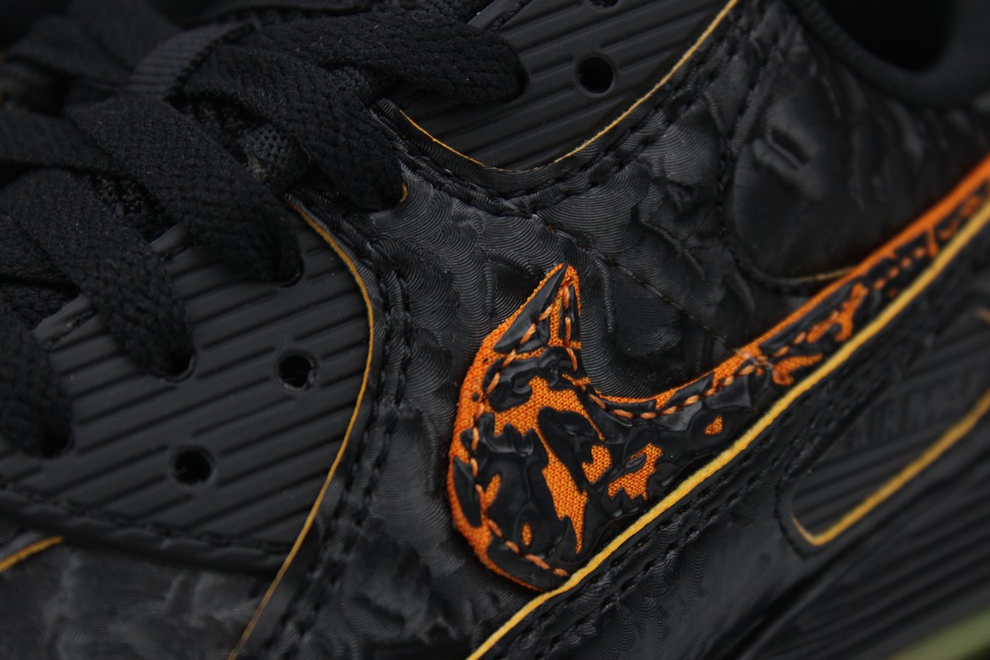 Nike Air Max 90 QS 'Volcano'