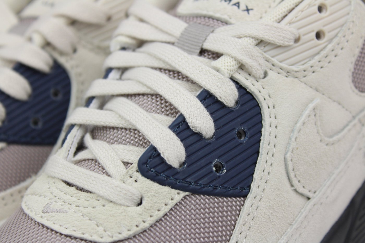 Nike Air Max 90 'Light Orewood Brown'