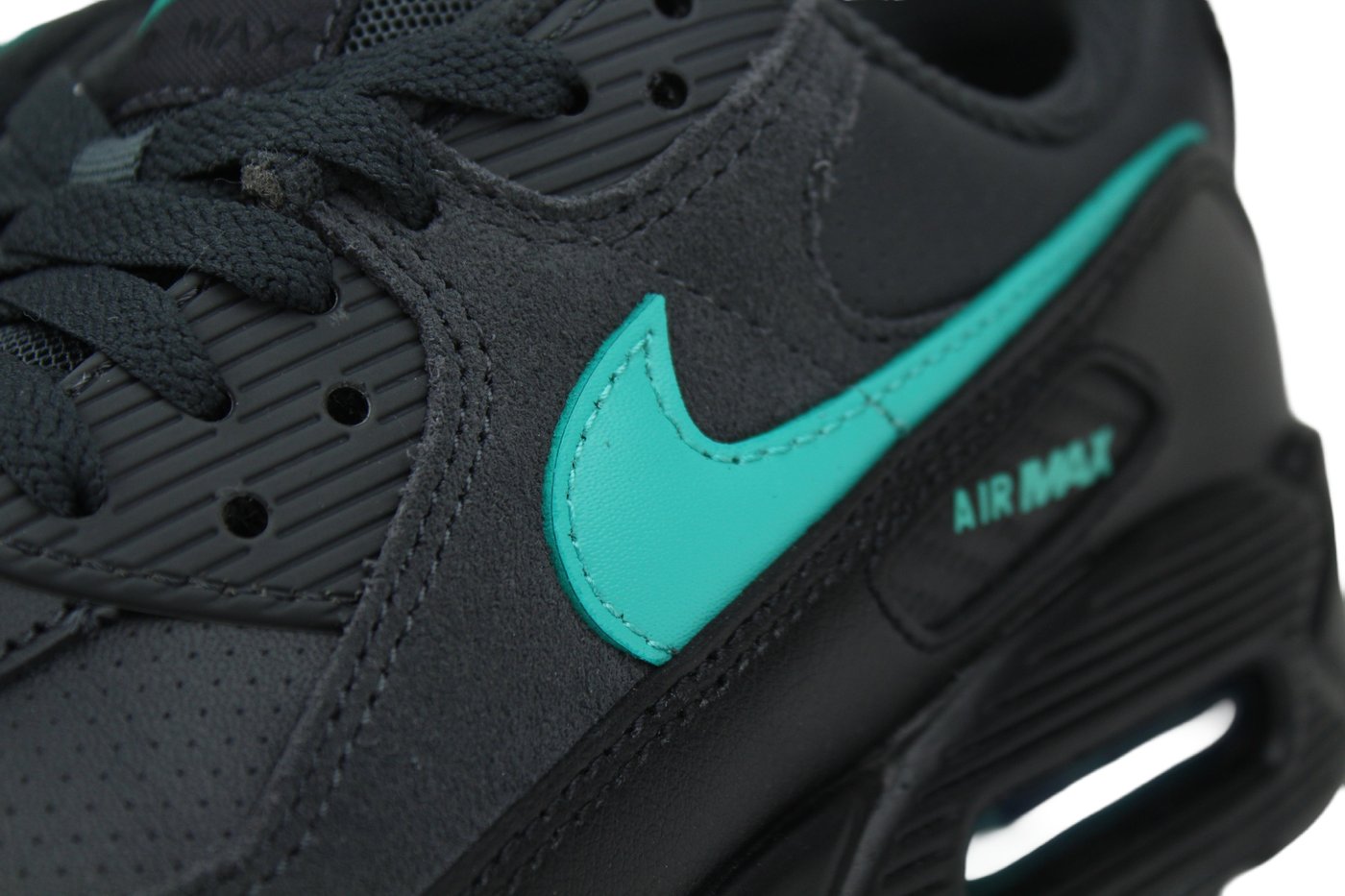 Nike Air Max 90 'Black Tiffany'