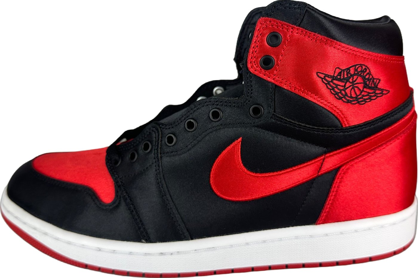 Wmns Air Jordan 1 Retro High OG 'Satin Bred' 2023 - Size 44 (ARCHIVE)