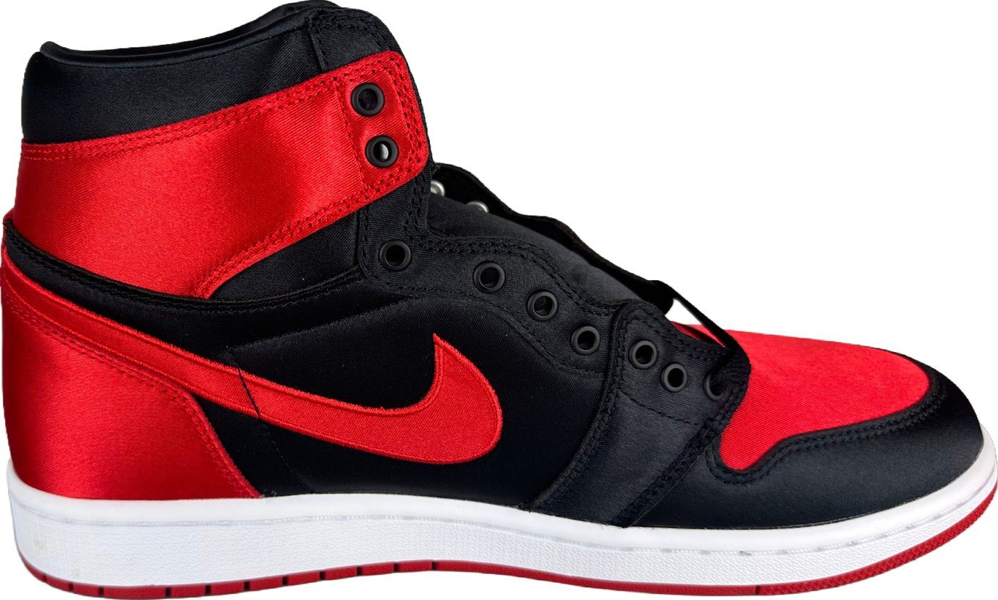 Wmns Air Jordan 1 Retro High OG 'Satin Bred' 2023 - Size 44 (ARCHIVE)