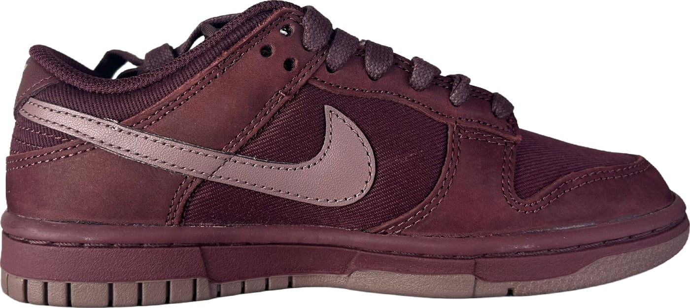 Nike Dunk Low Premium 'Burgundy Crush' - Size 35.5 (ARCHIVE)