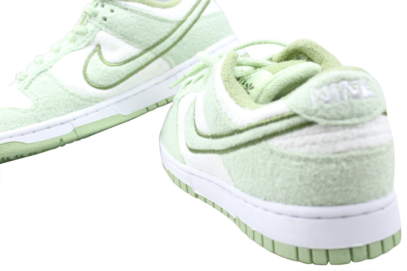 Nike Dunk Low SE Fleece Pack 'Honeydew'