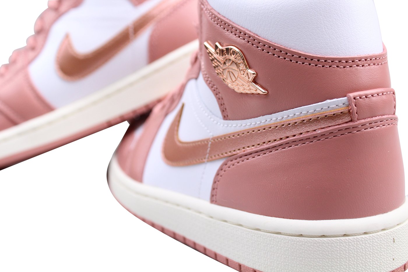 Air Jordan 1 Mid 'Red Stardust'
