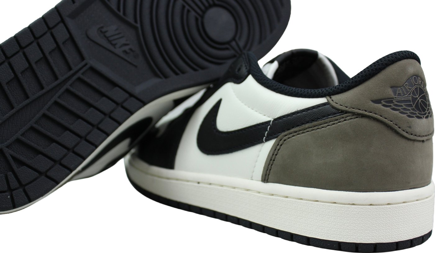 Air Jordan 1 Low OG 'Mocha'
